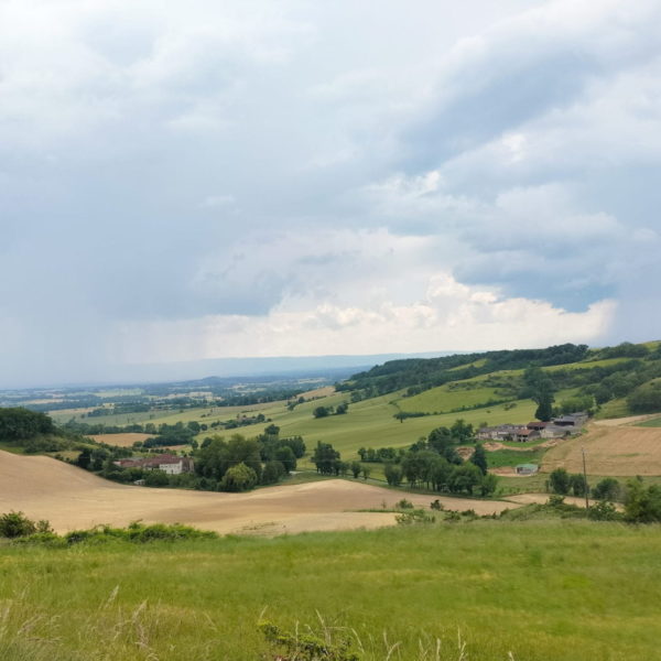 autour